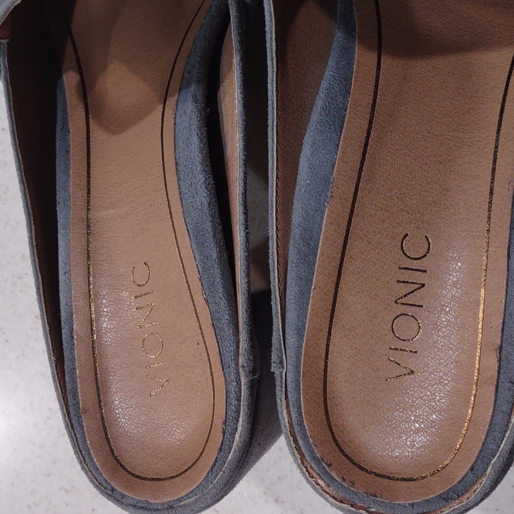Vionic Grey Suede Presley Mules Size 10 Medium EUC - Picture 5 of 12